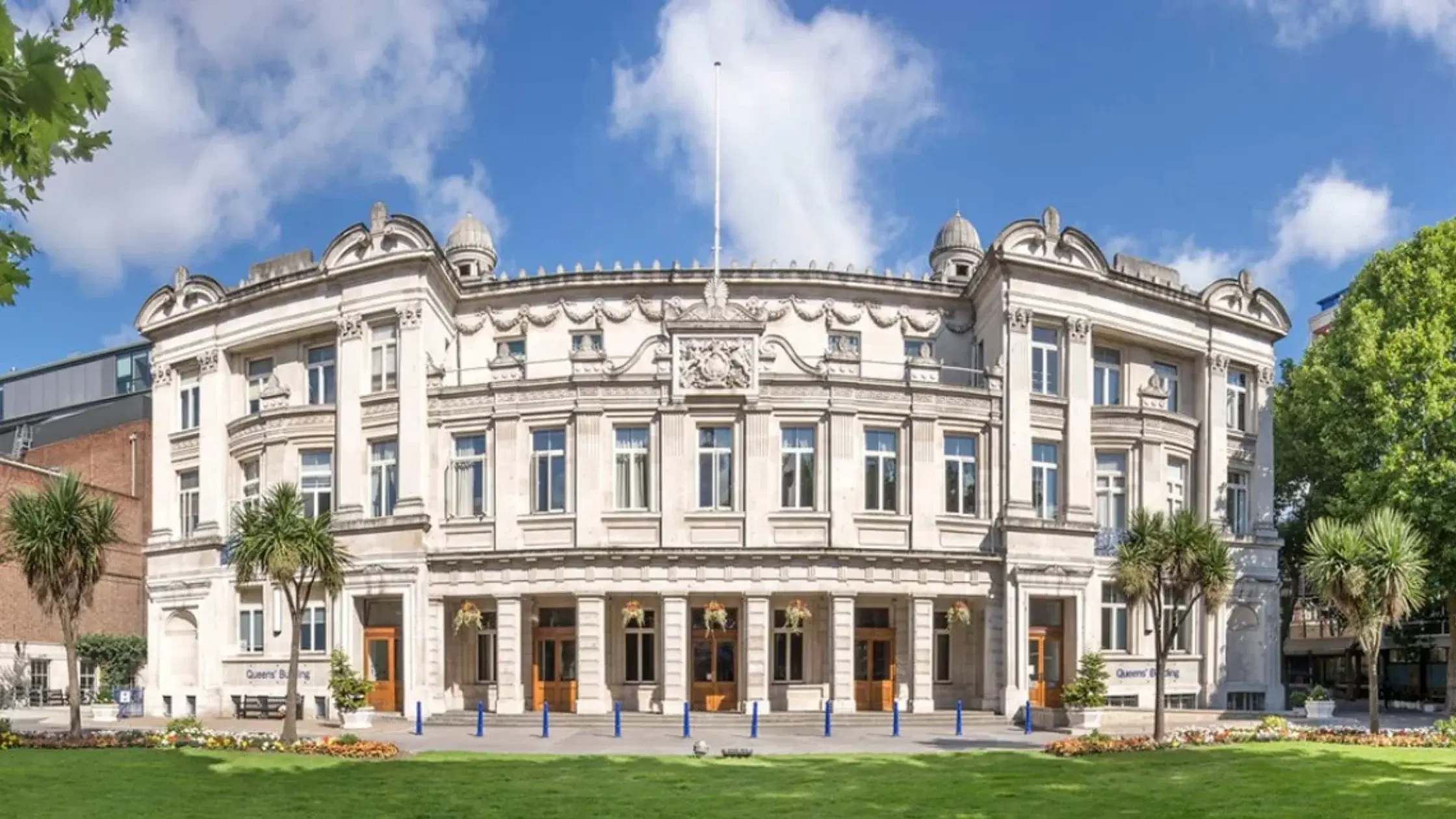 Queen Mary University of London Acceptance Rate 2026–27